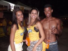 Oktober 10 Anos